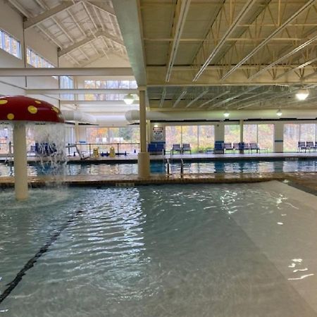 Pocono Villas Resort Ийст Страудсбърг Екстериор снимка