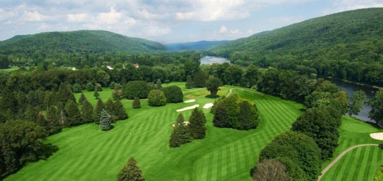 Pocono Villas Resort Ийст Страудсбърг Екстериор снимка
