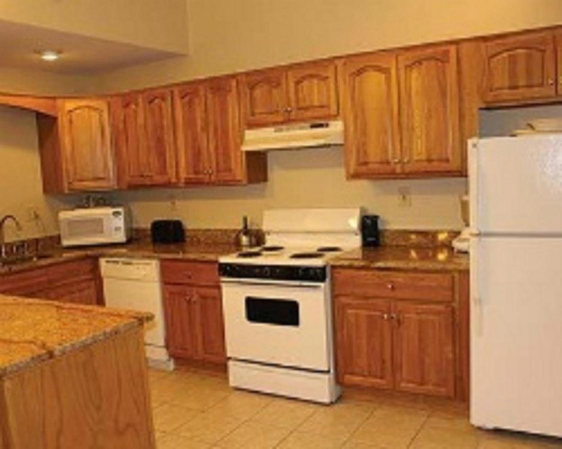 Pocono Villas Resort Ийст Страудсбърг Екстериор снимка