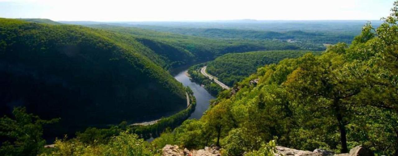Pocono Villas Resort Ийст Страудсбърг Екстериор снимка