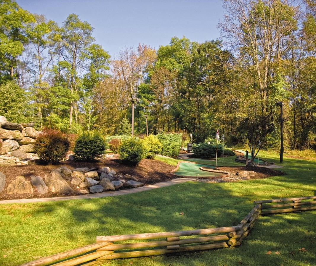 Pocono Villas Resort Ийст Страудсбърг Екстериор снимка
