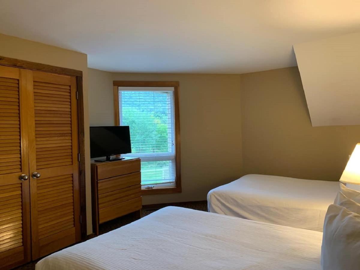 Pocono Villas Resort Ийст Страудсбърг Екстериор снимка