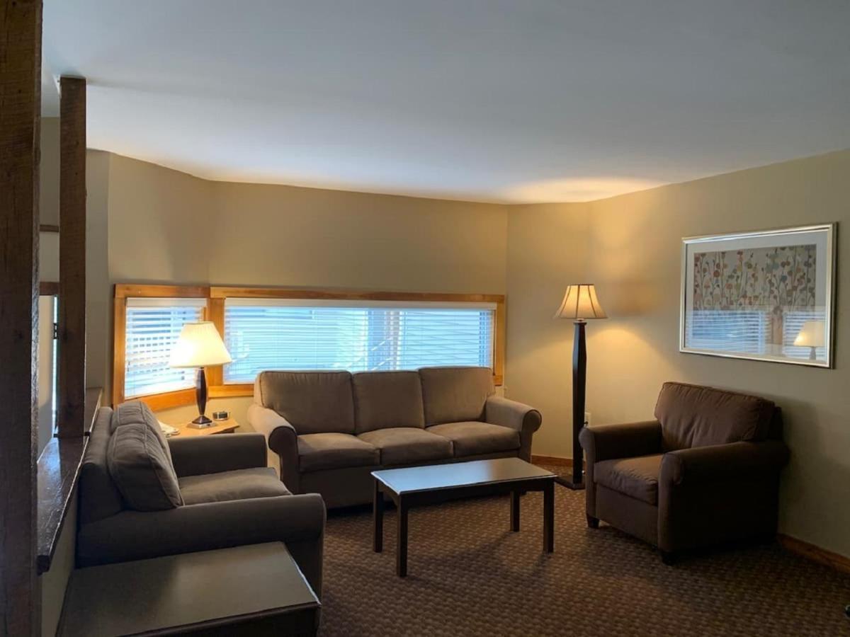 Pocono Villas Resort Ийст Страудсбърг Екстериор снимка