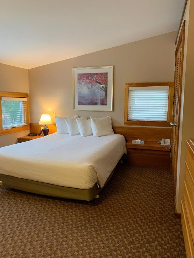 Pocono Villas Resort Ийст Страудсбърг Екстериор снимка
