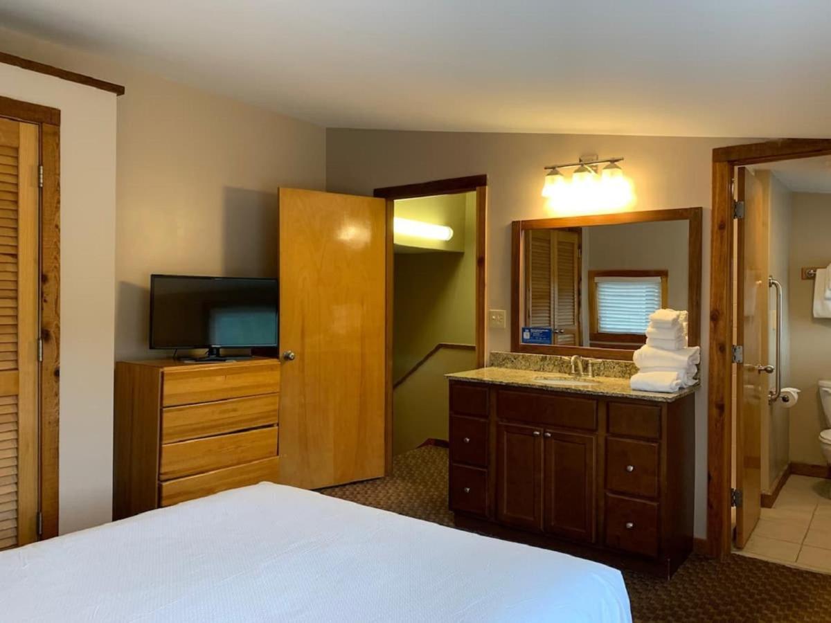 Pocono Villas Resort Ийст Страудсбърг Екстериор снимка