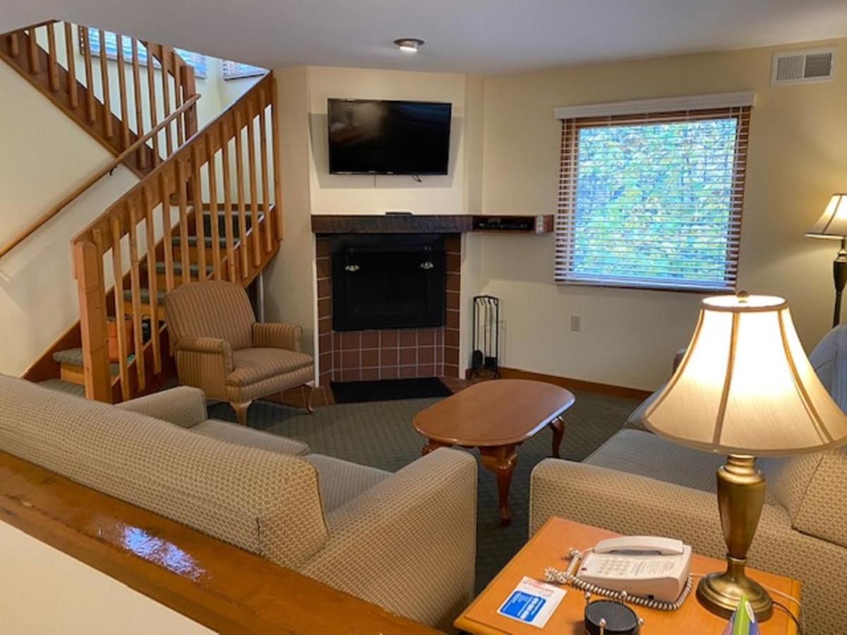 Pocono Villas Resort Ийст Страудсбърг Екстериор снимка